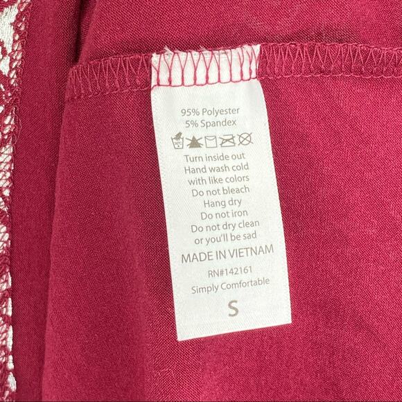 NWT Elegant LuLaRoe Silver Maroon Gigi Shirt Small - Picture 4 of 6